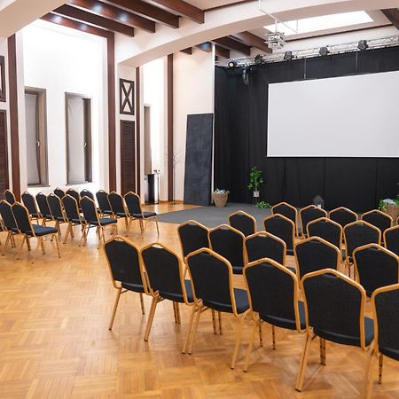 Hotel Conacul Domnesc à Scheia Extérieur photo