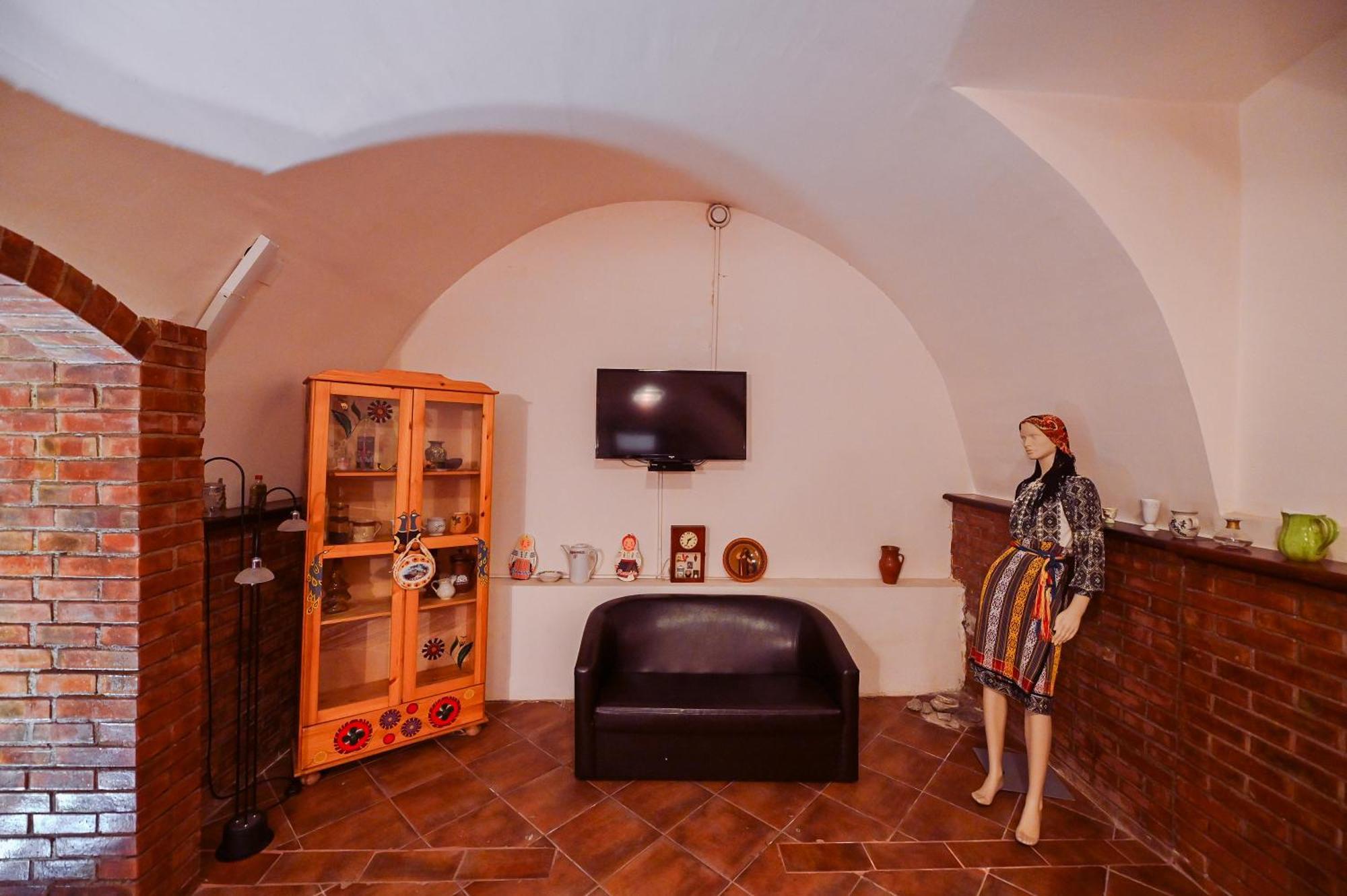 Hotel Conacul Domnesc à Scheia Extérieur photo