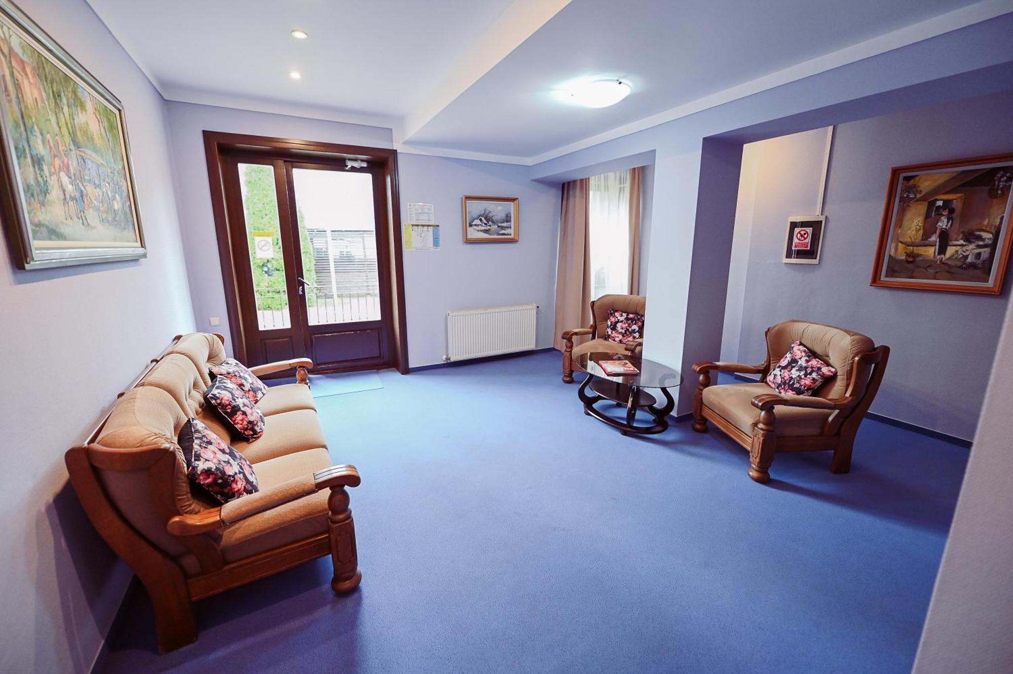 Hotel Conacul Domnesc à Scheia Extérieur photo