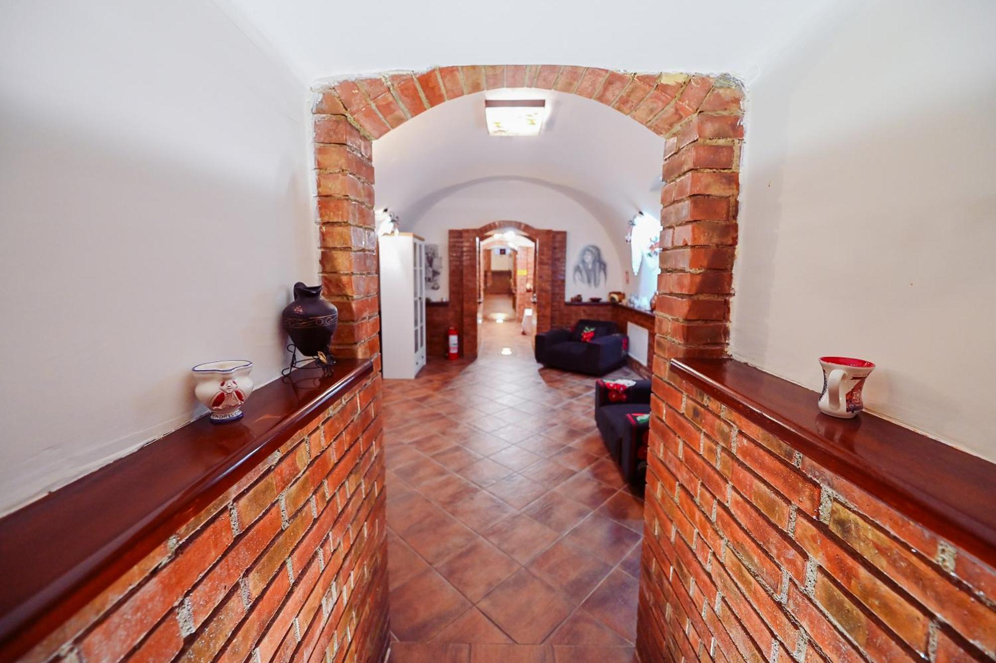 Hotel Conacul Domnesc à Scheia Extérieur photo