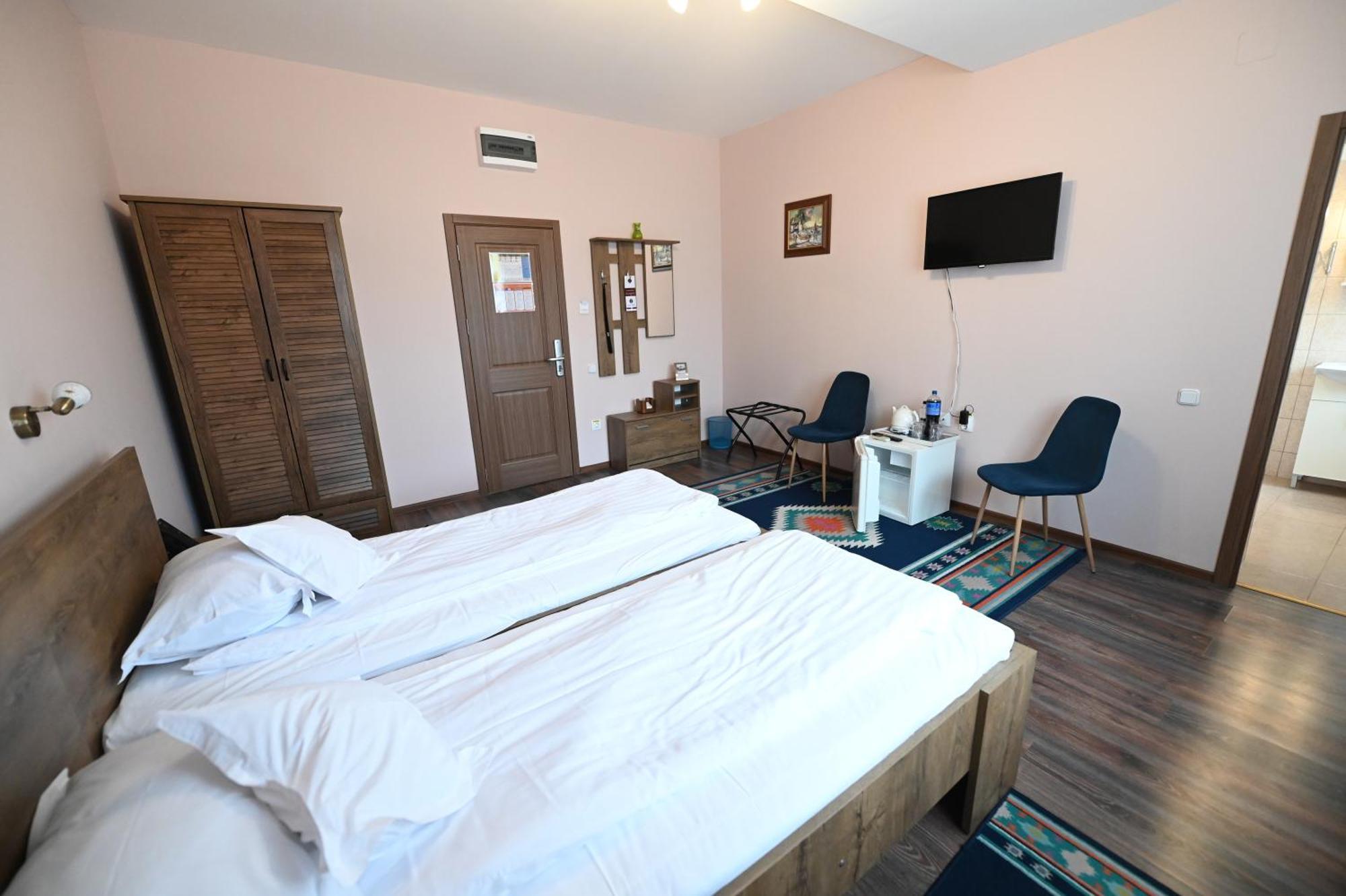 Hotel Conacul Domnesc à Scheia Extérieur photo