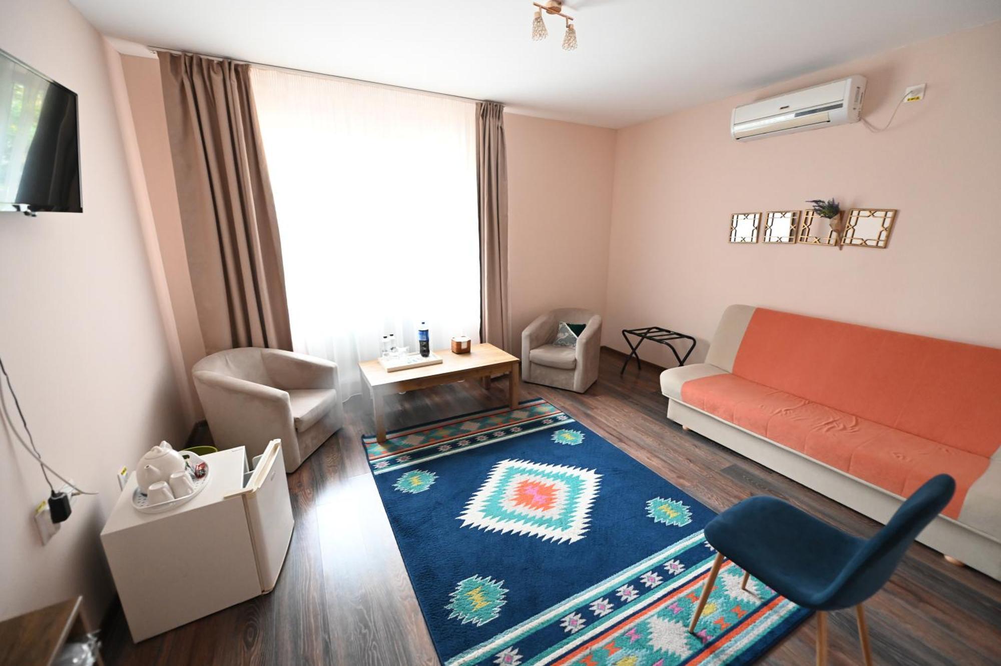 Hotel Conacul Domnesc à Scheia Extérieur photo